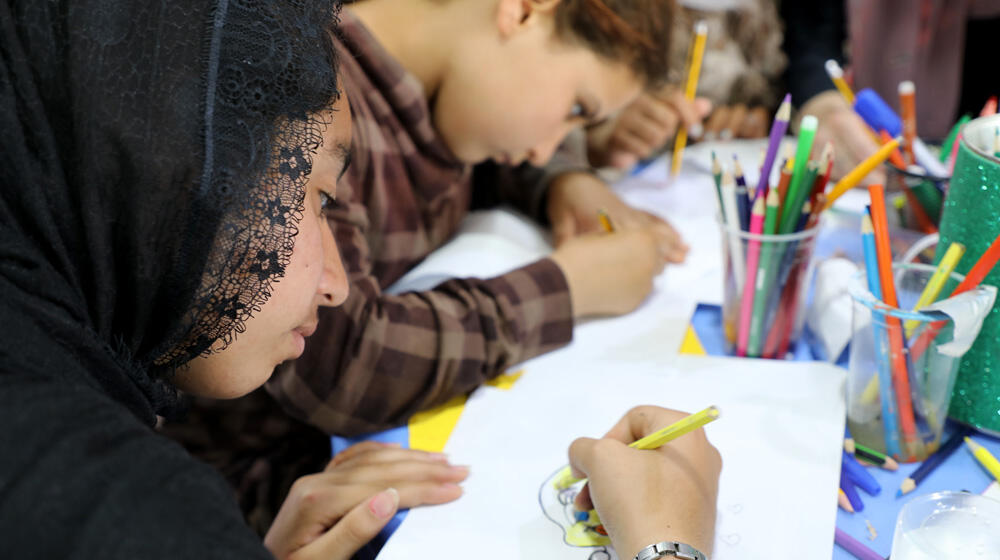 His Excellency, Mr. Espen Lindbæck, Norwegian Ambassador to Jordan, visited UNFPA-supported facilities in Amman and Zaatari